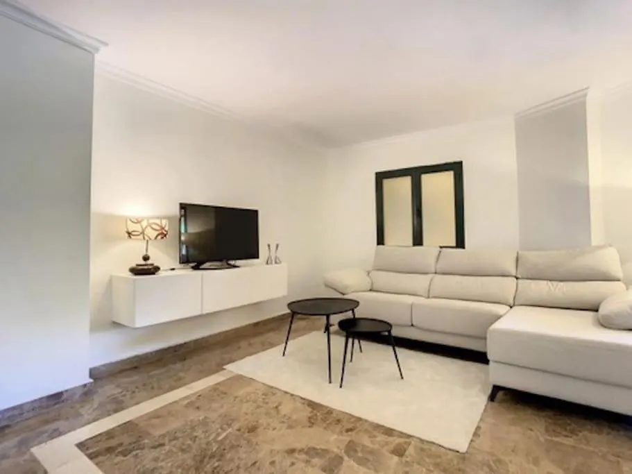 Avn Barcelona Apartment Marbella