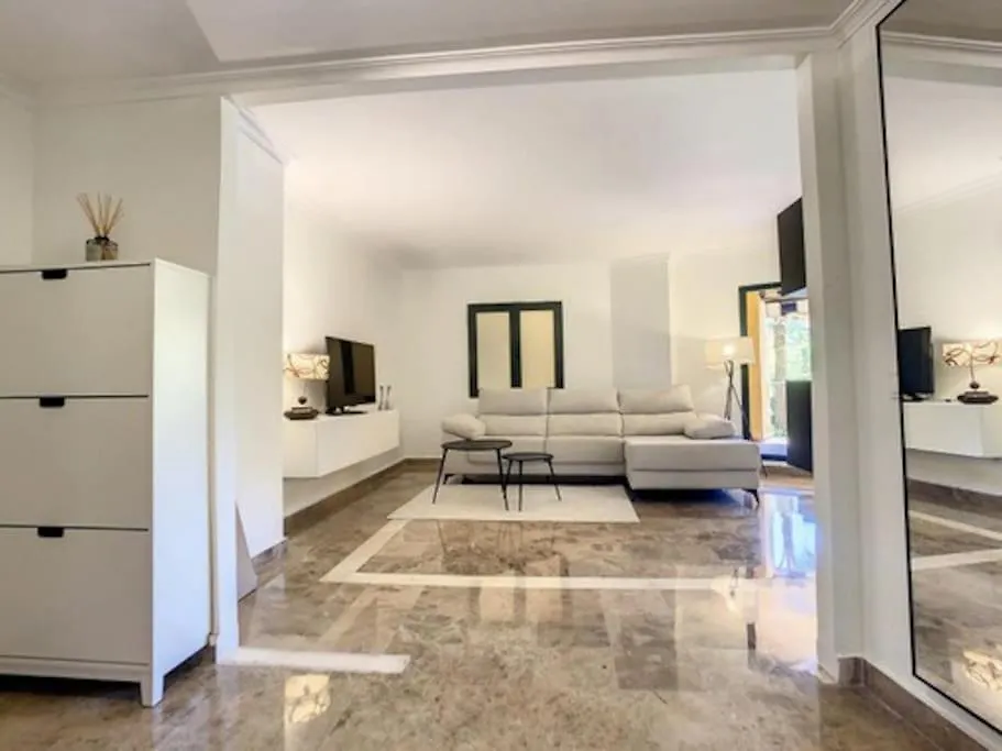 Avn Barcelona Apartment Marbella
