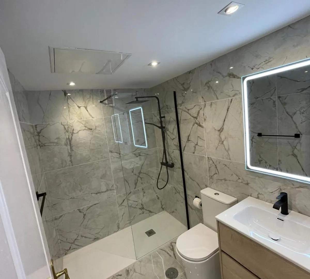 Avn Barcelona Apartment Marbella Spain