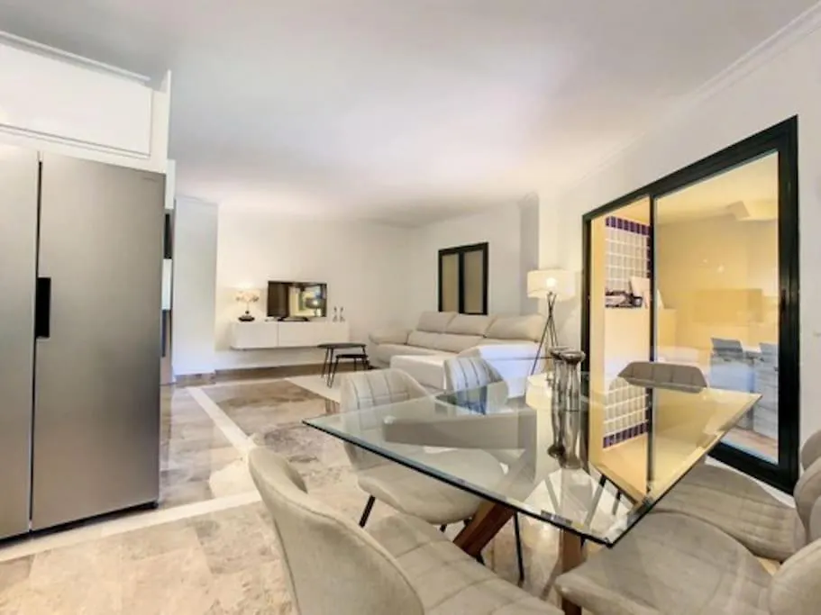 Avn Barcelona Apartment Marbella 0*,  Spain